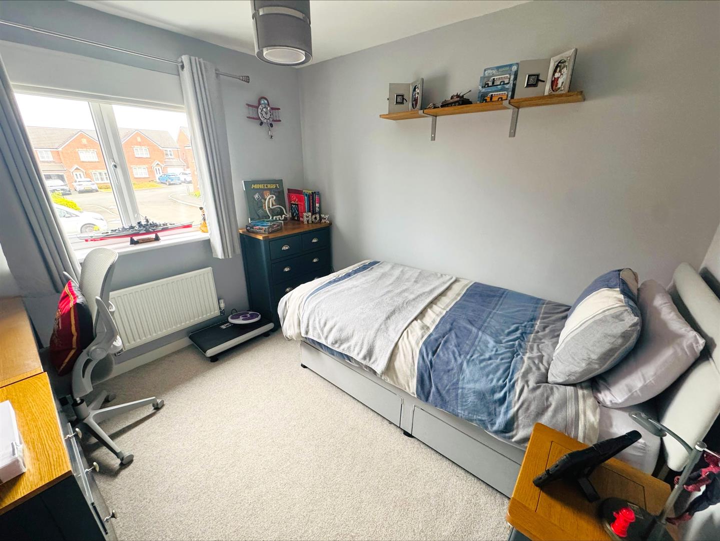 Clos Y Nant, Carway, Kidwelly, SA17 4JH